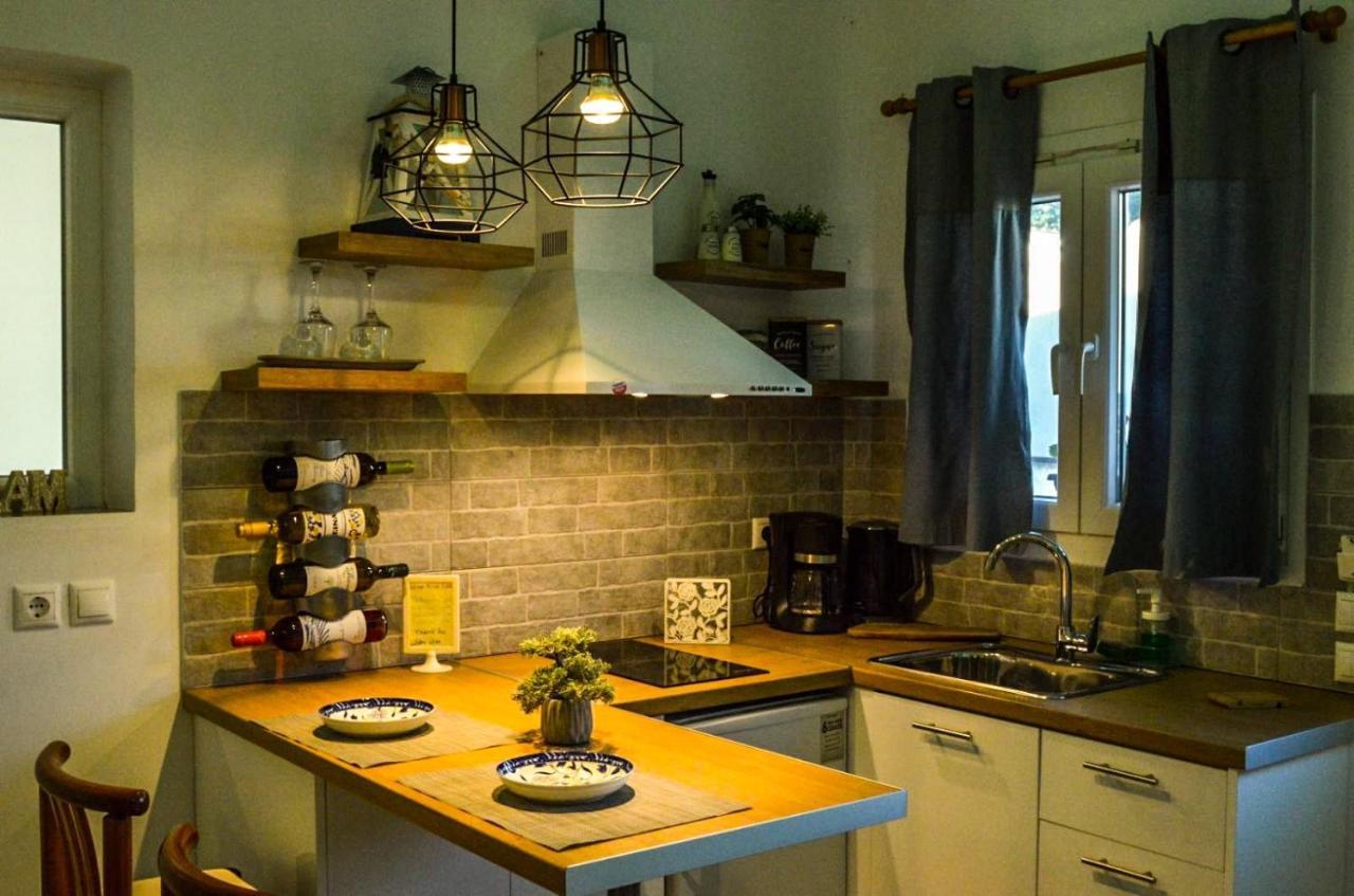 Golden Mile Studio-Apartment Ipsos Bagian luar foto